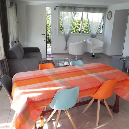 Apartament Au Domaine De Lea Hyères Zewnętrze zdjęcie