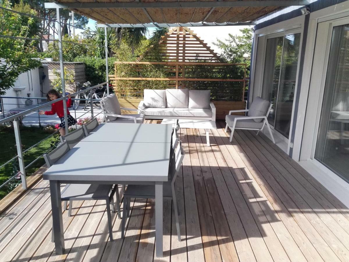 Apartament Au Domaine De Lea Hyères Zewnętrze zdjęcie