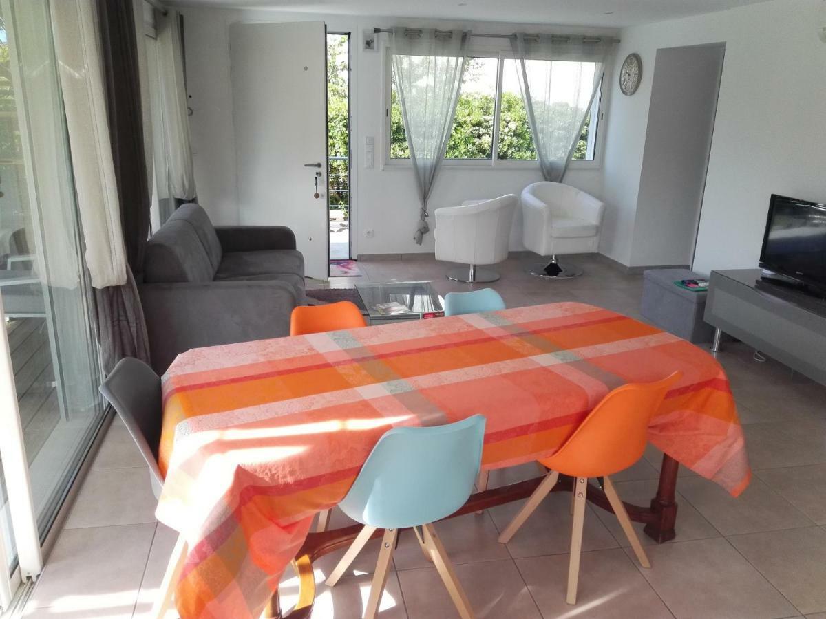Apartament Au Domaine De Lea Hyères Zewnętrze zdjęcie